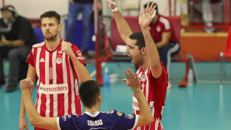 Βόλεϊ: Κοντά στην πρόκριση ο Ολυμπιακός, νίκησε 3-1 σετ την Κομάρνο Βόλεϊ: Κοντά στην πρόκριση ο Ολυμπιακός, νίκησε 3-1 σετ την Κομάρνο