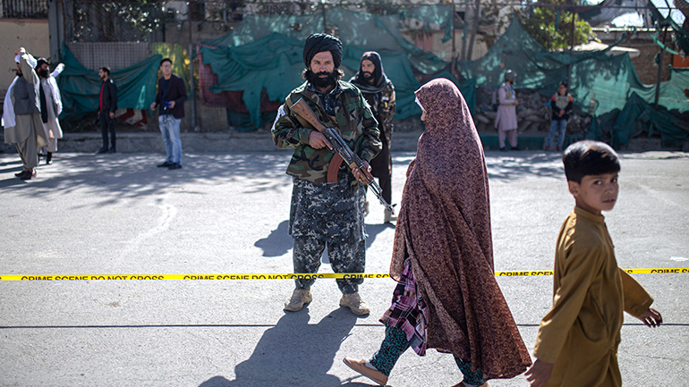 Αφγανιστάν: Οι Ταλιμπάν χτύπησαν δημοσιογράφους για να μην καλύψουν διαδήλωση γυναικών