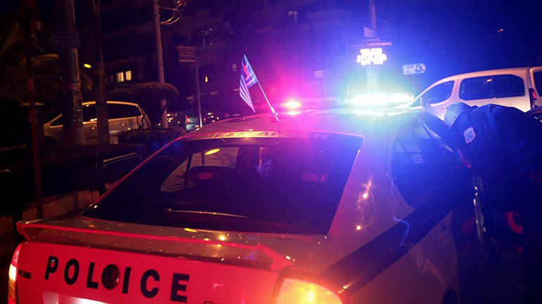 Επίθεση σε καφετέρια στου Ζωγράφου – Τραυματίστηκε φοιτητής από φωτοβολίδα Επίθεση σε καφετέρια στου Ζωγράφου – Τραυματίστηκε φοιτητής από φωτοβολίδα