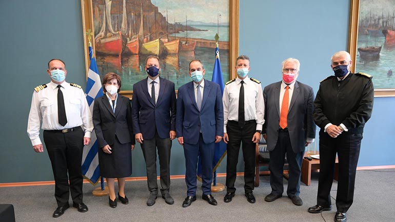 Συνάντηση Γιάννη Πλακιωτάκη με τον Σπήλιο Λιβανό στο υπουργείο Ναυτιλίας