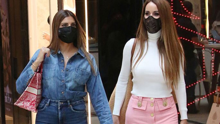 Σταματίνα Τσιμτσιλή & Ιωάννα Λίλη: Ψώνια σε εμπορικό κέντρο των βορείων προαστίων