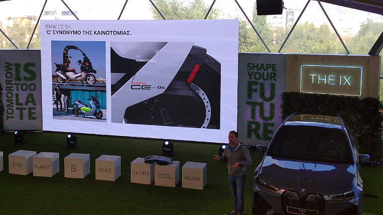 Ο κος Γιάννης Δουλγερίδης επί το έργον.