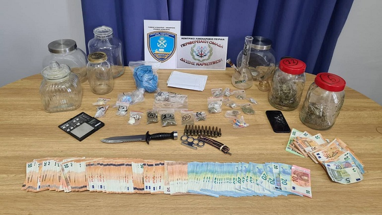 Συνελήφθησαν τρία άτομα για ναρκωτικά και όπλα στο Ίλιον