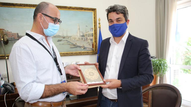 Με τον Κύπριο ομόλογο του από τη Δερύνεια συναντήθηκε ο δήμαρχος Χανίων