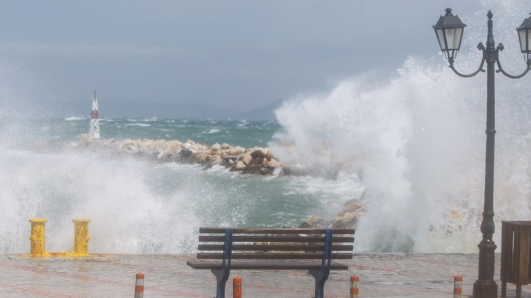 Βροχές και σποραδικές καταιγίδες αύριο- Ασθητή πτώση της θερμοκρασίας