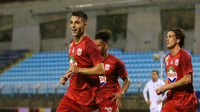 Ανέβηκε τρίτη η Ουτρέχτη του Τάσου Δουβίκα, 2-1 τη Χέρενφεν