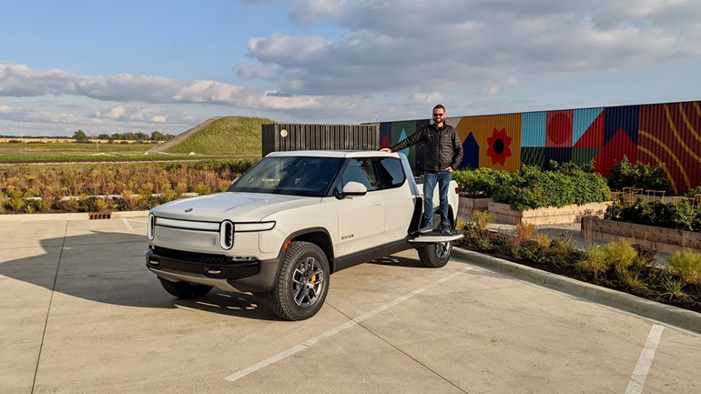 Το Rivian R1T μπορεί με μία φόρτιση να καλύψει απόσταση έως 644 χιλιομέτρων