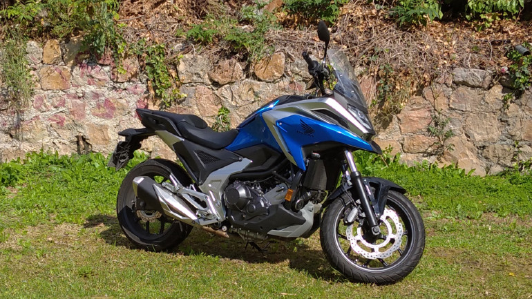 Οι αναβαθμισμένες αναρτήσεις έχουν χαρίσει στο NC καλύτερη συμπεριφορά και πιο δυναμική απόδοση.