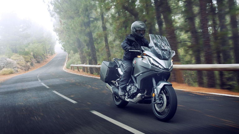 Το Honda NT1100 είναι το Deauville της νέας εποχής