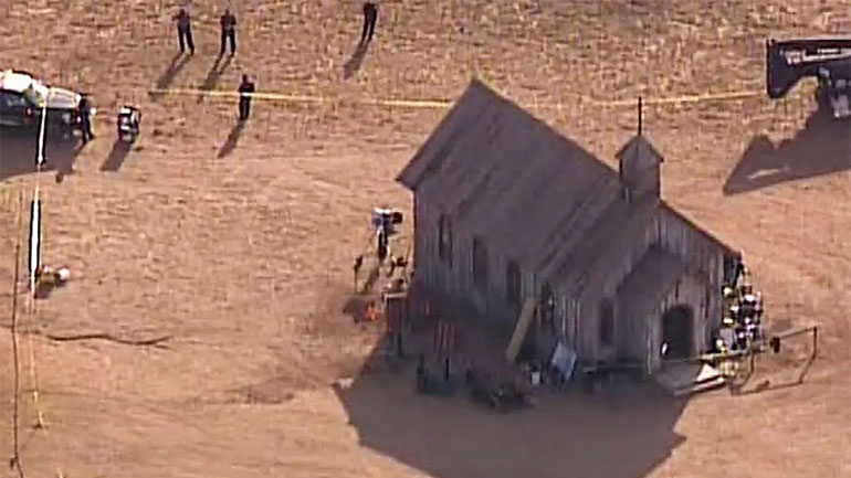 Έλληνας ειδικός «όπλων γυρισμάτων» εξηγεί τη χρήση τους σε ταινίες δράσης