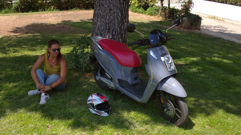 Αγαπημένος της αναβάτης ο Valentino Rossi ο οποίος τη μύησε στον κόσμο του MotoGP.