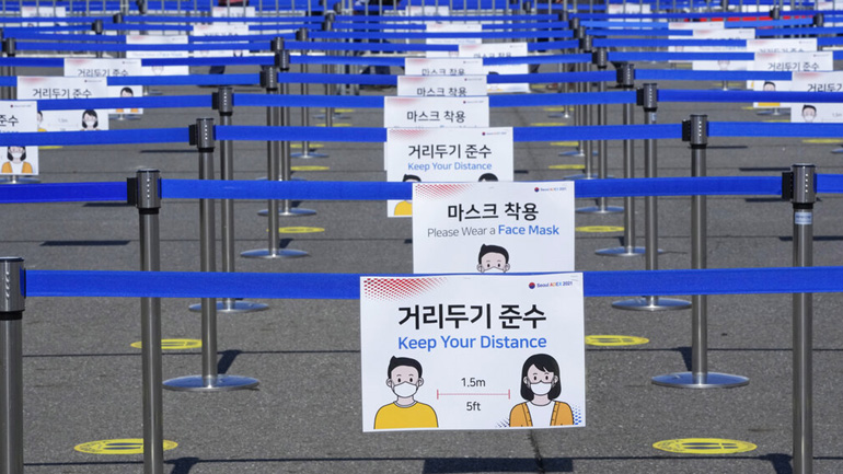 Οι χώρες που ανοίγουν σταδιακά για τους ξένους ταξιδιώτες