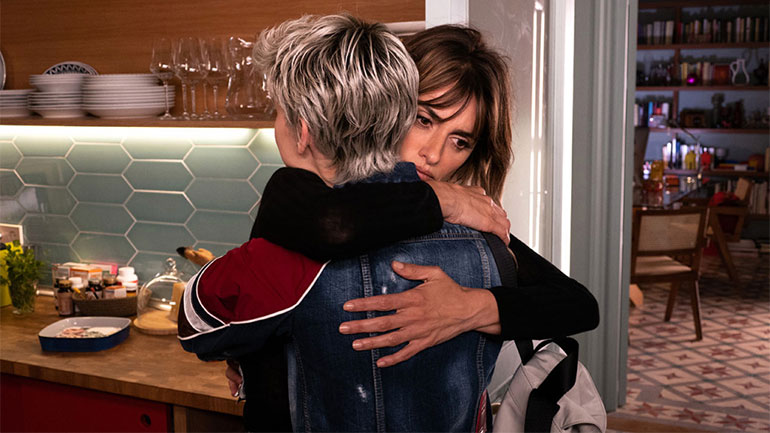 «Παράλληλες Μητέρες» του Πέδρο Αλμοδόβαρ με την Πενέλοπε Κρουζ