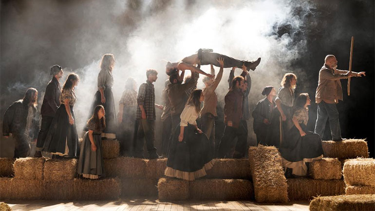 «Φουέντε οβεχούνα» στη σκηνή του Εθνικού Θεάτρου