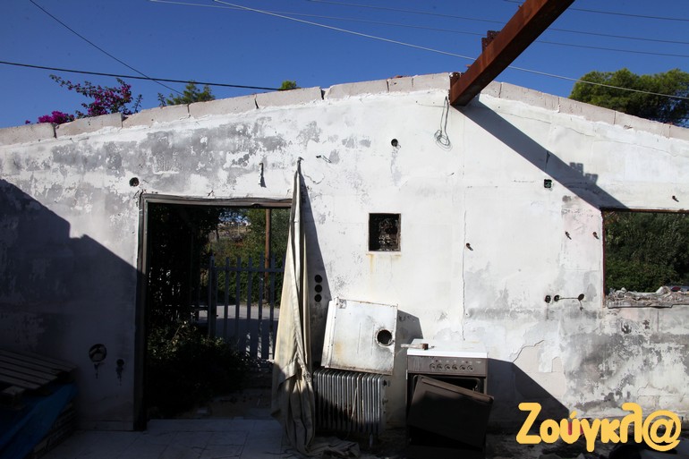 Η φωτιά κατάστρεψε μεγάλο μέρος του σπιτιού