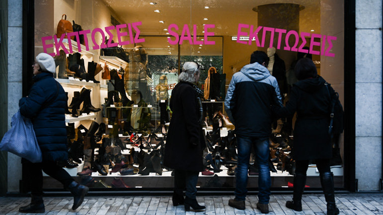 Από τη Δευτέρα οι ενδιάμεσες φθινοπωρινές εκπτώσεις 2021