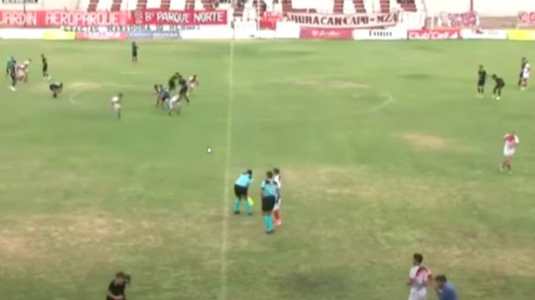 Αργεντινή: Πυροβολήθηκε στον ώμο προπονητής εν ώρα αγώνα!