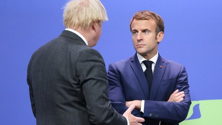 Μακρόν: Το Παρίσι παρατείνει την προθεσμία για τις κυρώσεις στο Λονδίνο σε σχέση με τα αλιευτικά δικαιώματα