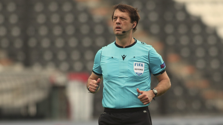 Ο Λευκορώσος Κουλμπάκοφ διαιτητής στο Ολυμπιακός-Άιντραχτ Φρανκφούρτης