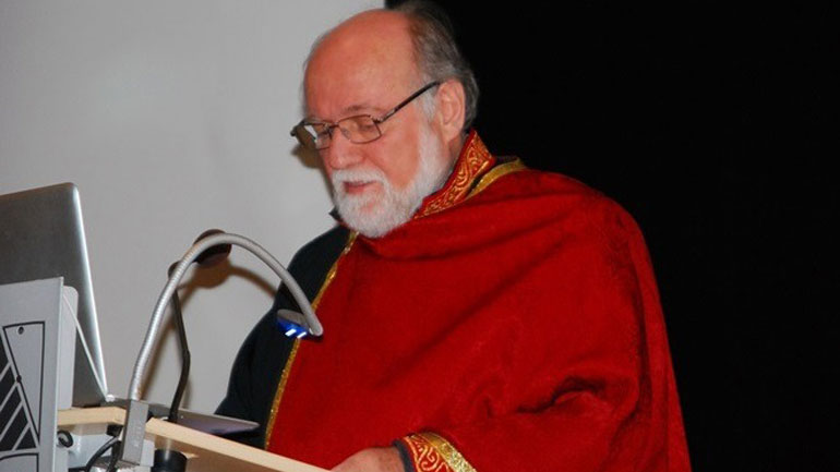 Πέθανε ο ποιητής και πανεπιστημιακός Μιχάλης Πιερής