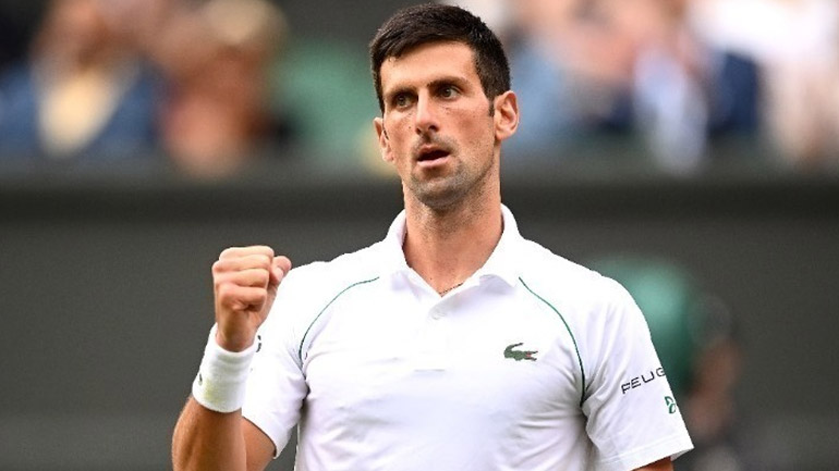 Paris Masters: «Ίδρωσε» για τη νίκη ο Τζόκοβιτς