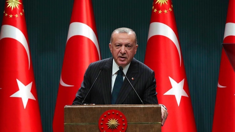 Δικαστικές διώξεις κατά 30 χρηστών που δημοσίευσαν «ψευδή και αβάσιμα» μηνύματα για την υγεία του Ερντογάν Δικαστικές διώξεις κατά 30 χρηστών που δημοσίευσαν «ψευδή και αβάσιμα» μηνύματα για την υγεία του Ερντογάν