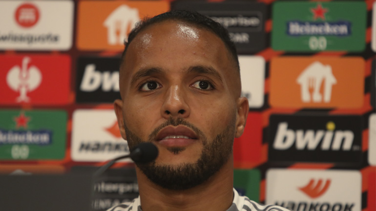 Ελ Αραμπί: «Να σκοράρω και να νικήσουμε την Άιντραχτ»