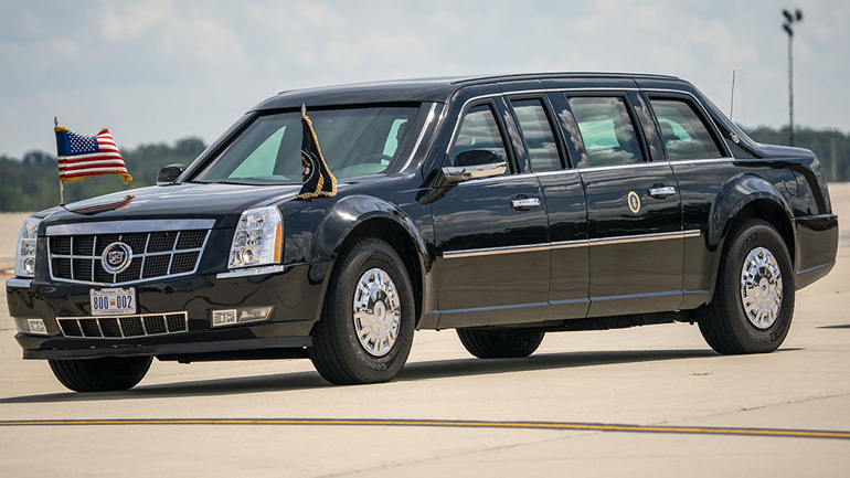 Ποιο αυτοκίνητο έχει αποθέματα αίματος και εκτοξευτήρα χειροβομβίδων;