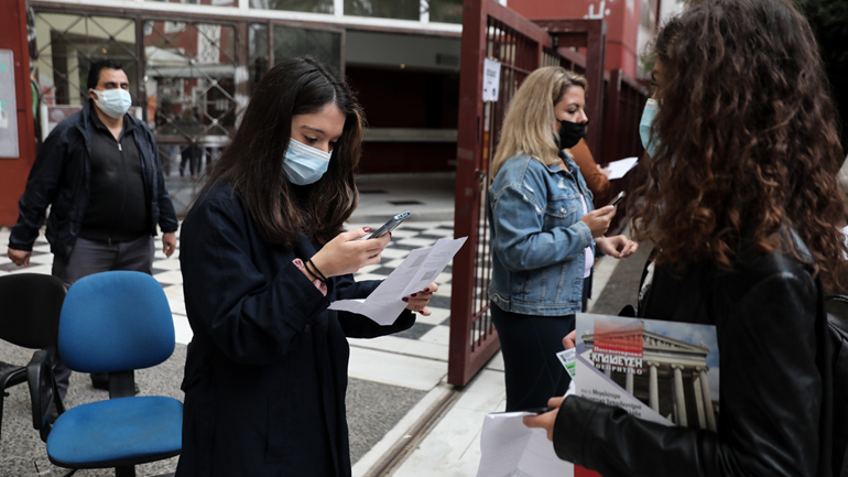 Σε αστυνομικό κλοιό η χώρα για την τήρηση των μέτρων