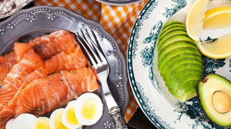 Ποια είναι τα ω-3 λιπαρά και πώς επιτυγχάνεται η αύξηση των επιπέδων τους στον οργανισμό;