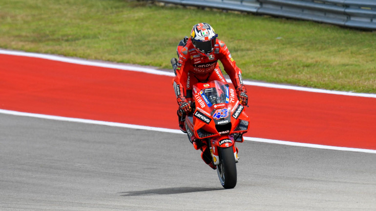 Γόνατα… κάτω με πατίνι από αναβάτη MotoGP