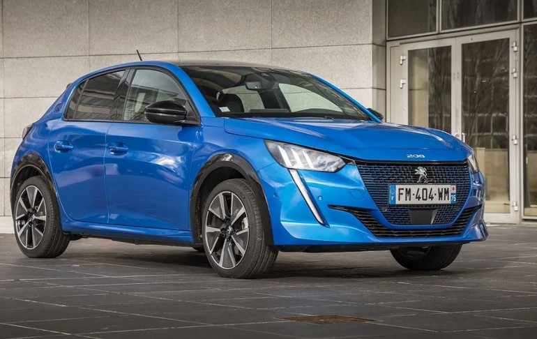 Peugeot e-208 -340 χλμ. -50 kWh -100 kW -από 29.950 €