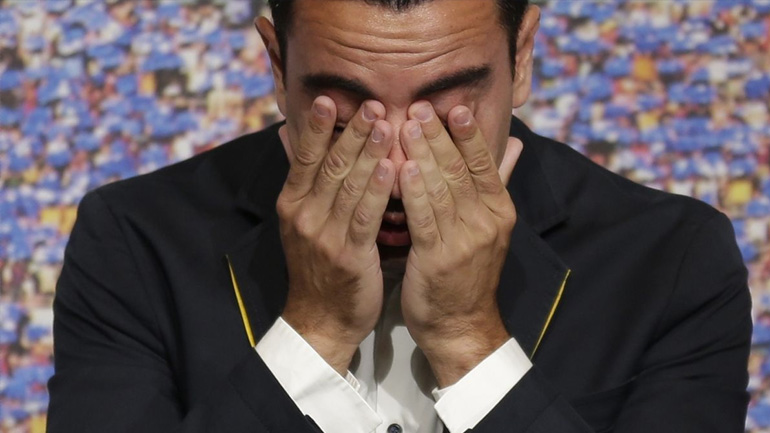 Δάκρυσε ο Τσάβι στο αποχαιρετιστήριο γεύμα του με τους παίκτες της Αλ Σαντ Δάκρυσε ο Τσάβι στο αποχαιρετιστήριο γεύμα του με τους παίκτες της Αλ Σαντ