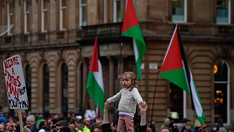 COP26: Η Γλασκώβη και ο κόσμος διαδηλώνουν σήμερα για το κλίμα
