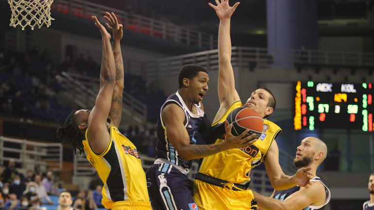 Κολοσσός όνομα και πράγμα, νίκησε 85-82 την ΑΕΚ στα Άνω Λιόσια