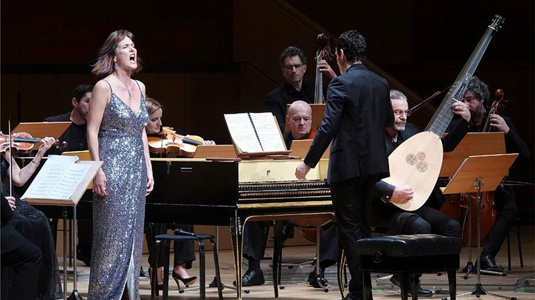 Συγκίνηση και τιμή στον Χρήστο Λαμπράκη στο Gala Marlis Petersen, παρουσία της Κ. Σακελλαροπούλου και της Λ. Μενδώνη