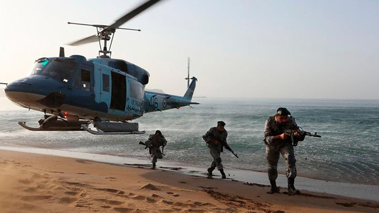 Το Ιράν ξεκίνησε γυμνάσια κοντά στα στρατηγικής σημασίας Στενά του Ορμούζ