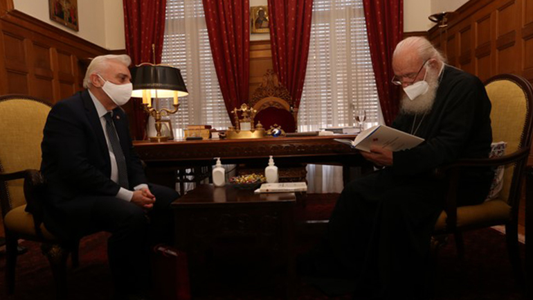 Συνάντηση Αρχιεπισκόπου Ιερώνυμου με τον πρόεδρο του Ελληνικού Ερυθρού Σταυρού