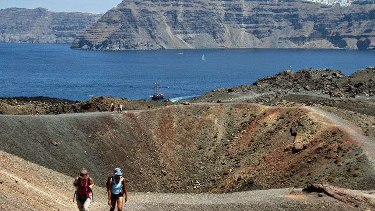 Το ηφαίστειο της Σαντορίνης στο  «μικροσκόπιο» Ελλήνων και Ιταλών επιστημόνων