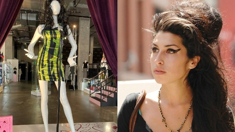 Το φόρεμα που φόρεσε η Έιμι Γουάινχαουζ στην τελευταία της συναυλία πωλήθηκε 243.000 δολάρια σε δημοπρασία