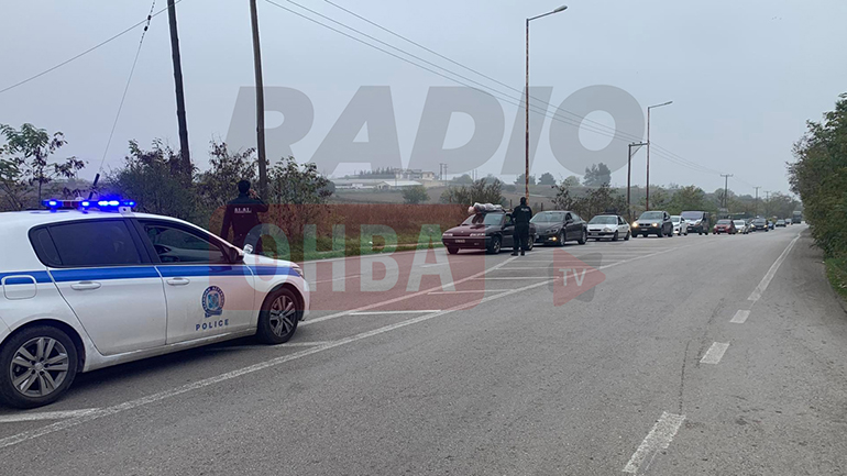 Θήβα: Πρόσφυγες έκλεισαν την Ε.Ο. Ελευσίνας – Θηβών