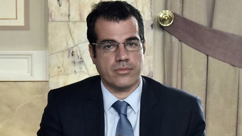 Πλεύρης: Δεν τίθεται θέμα lockdown – Θα γίνει επίταξη γιατρών, αν χρειαστεί