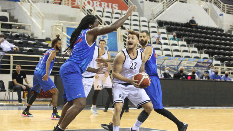 Ανακοίνωσε τον Παπαντωνίου η Λάρισα