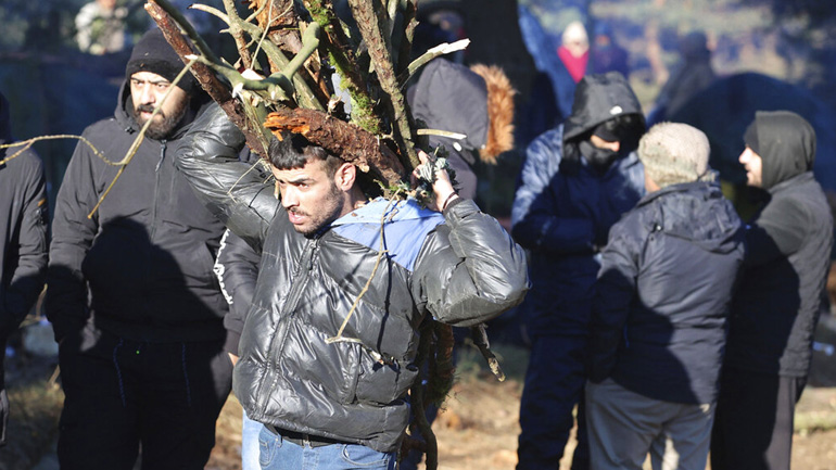 Το Μινσκ κατηγορεί τη Βαρσοβία για κακοποίηση μεταναστών