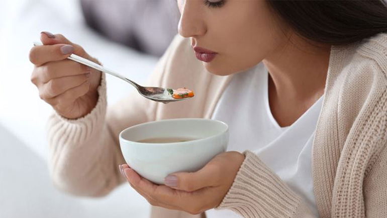 Η διατροφή που πρέπει να ακολουθήσετε όταν είστε άρρωστοι για να αναρρώσετε πλήρως