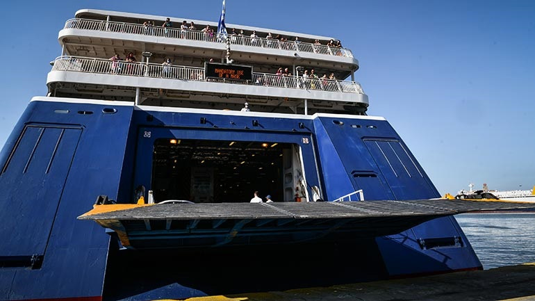 Δεμένα τα πλοία στα λιμάνια, λόγω 48ωρης απεργιακής κινητοποίησης της ΠΝΟ