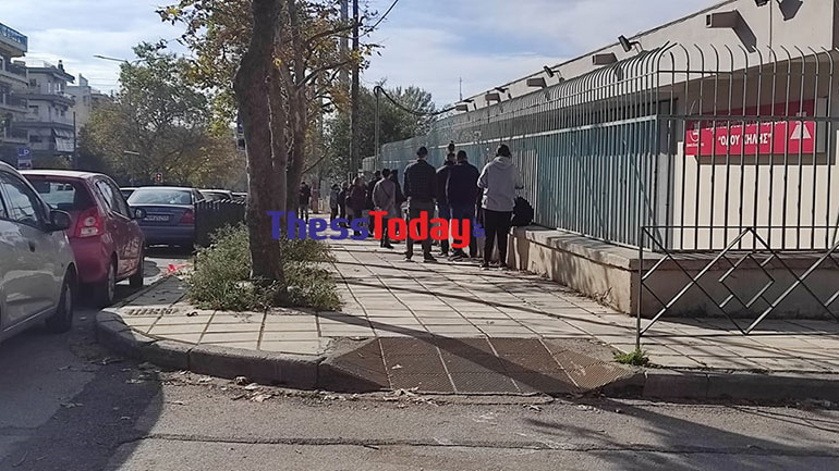 Αναστάτωση στο 2ο ΓΕΛ Καλαμαριάς για περιστατικά κορωνοϊού