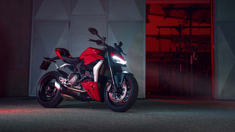 Η Ducati “έγδυσε” την Panigale V2 και μας παρουσίασε τη Streetfighter V2