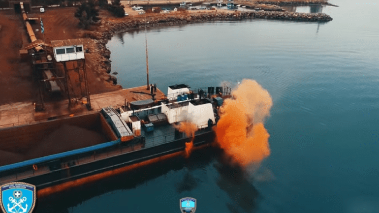 Άσκηση αντιμετώπισης πυρκαγιάς σε πλοίο στη Χαλκίδα