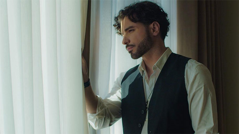 Ο Άγγελος Ανδριανός στο Μπαράκι της Διδότου!